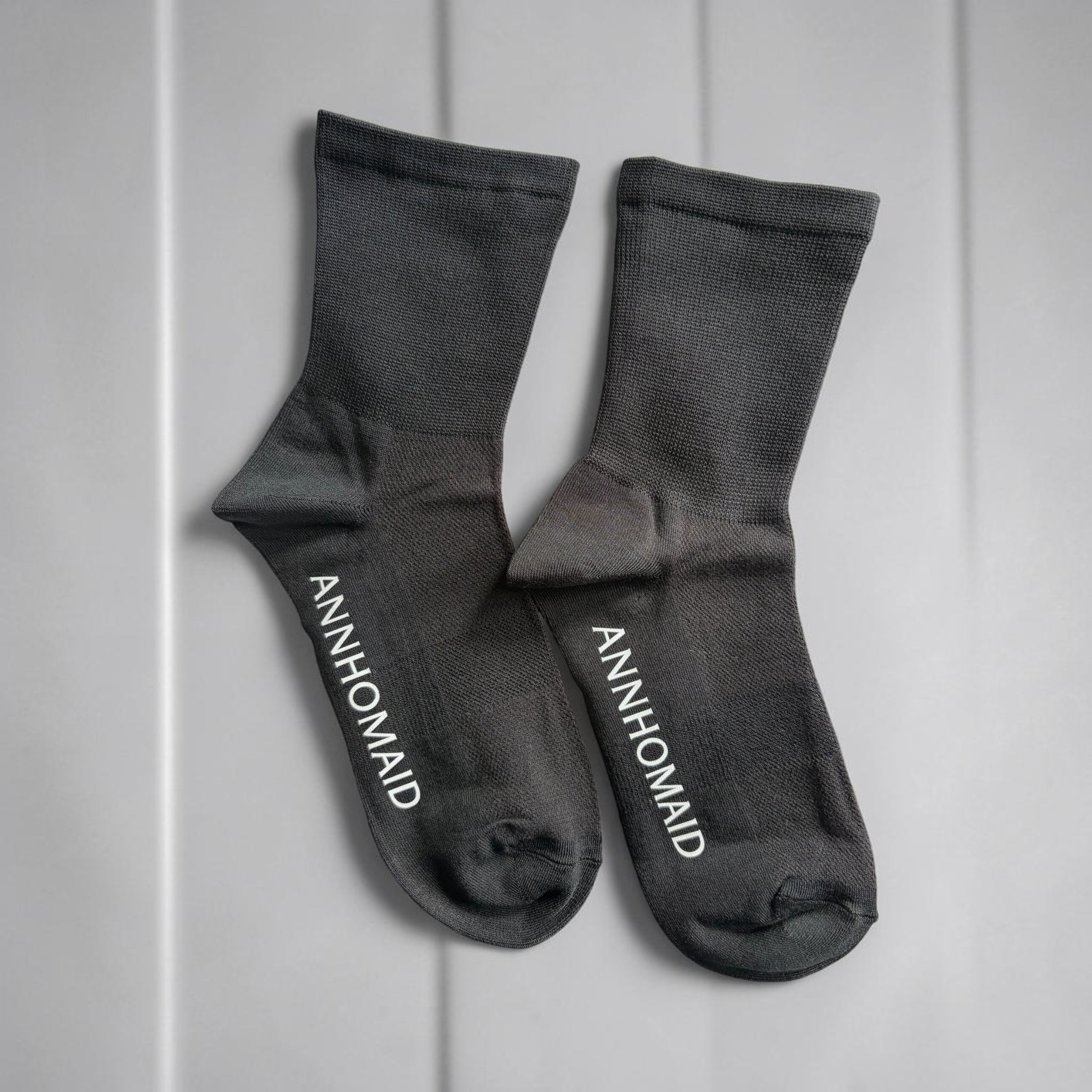 Crew Modal Socks With Gentle Arch Support-Black